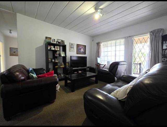 2 BEDROOM APARTMENT FOR SALE IN EDEN GLEN